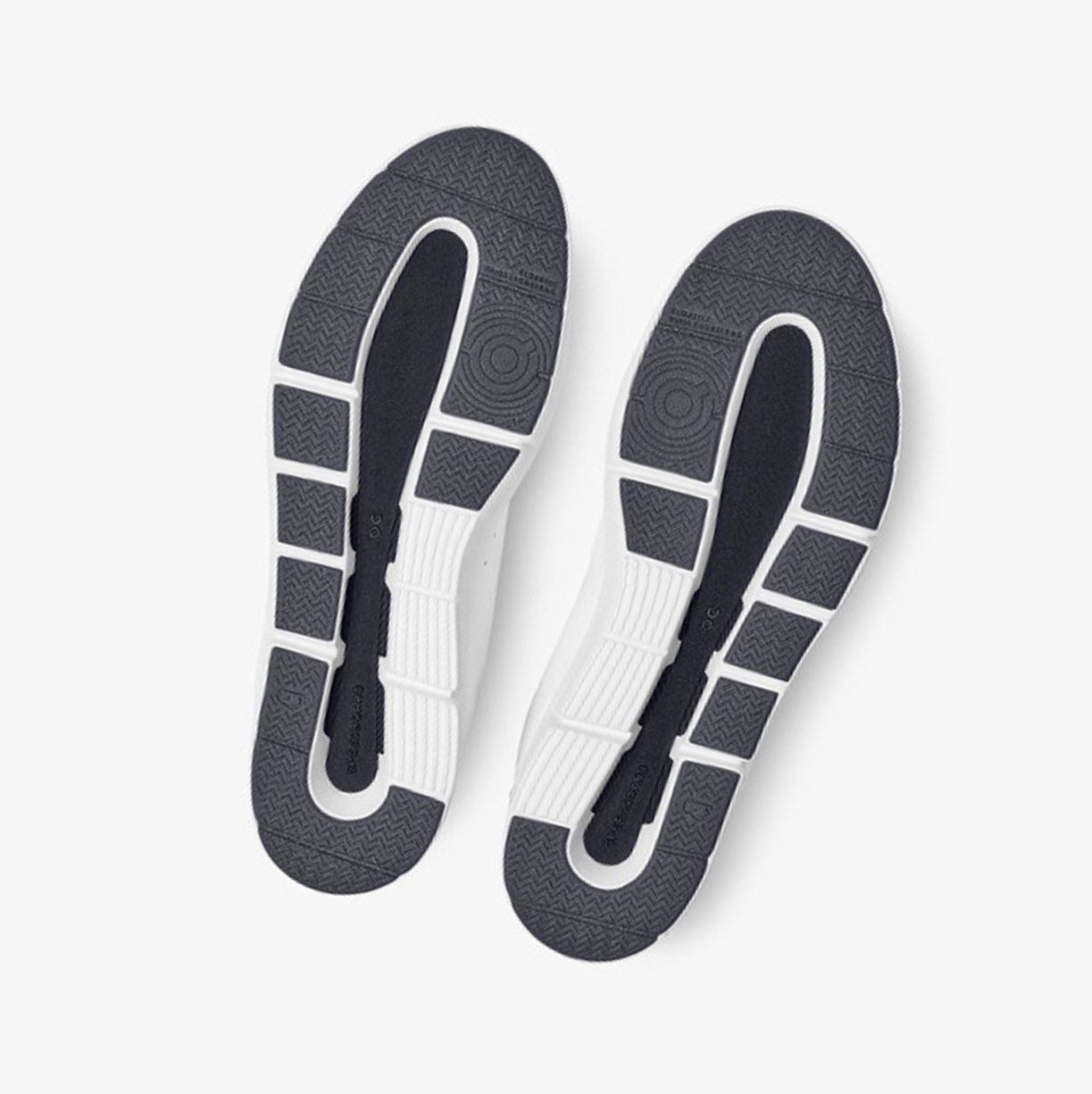 On The Roger Advantage Sportcipő Férfi Fehér | CDW342758